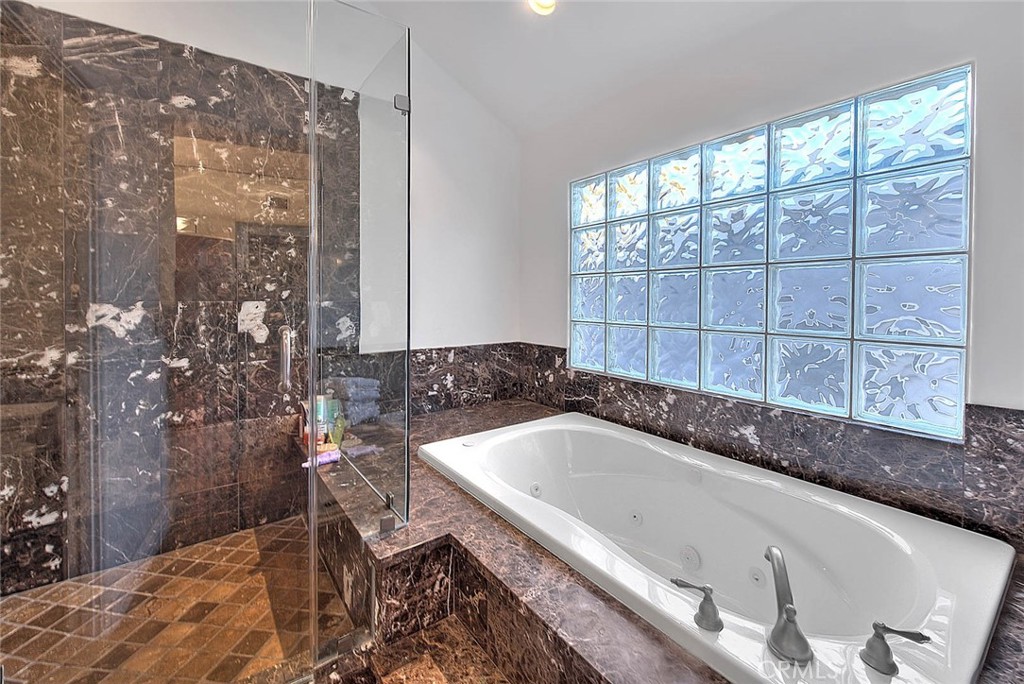 MLS #OC25261757 image #34