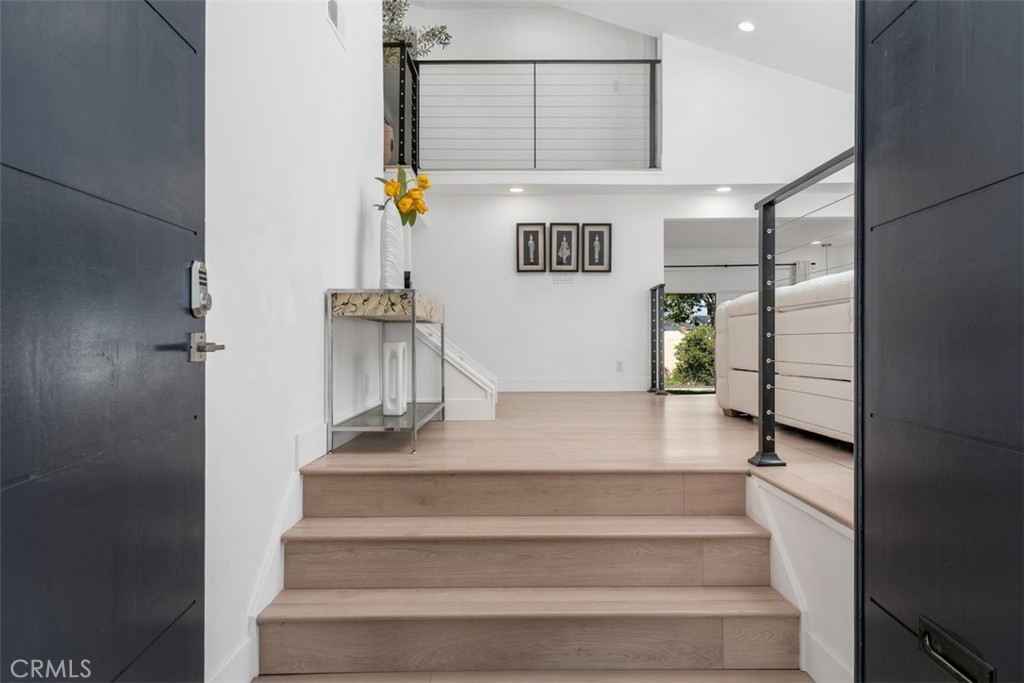 MLS #OC25261763 image #2