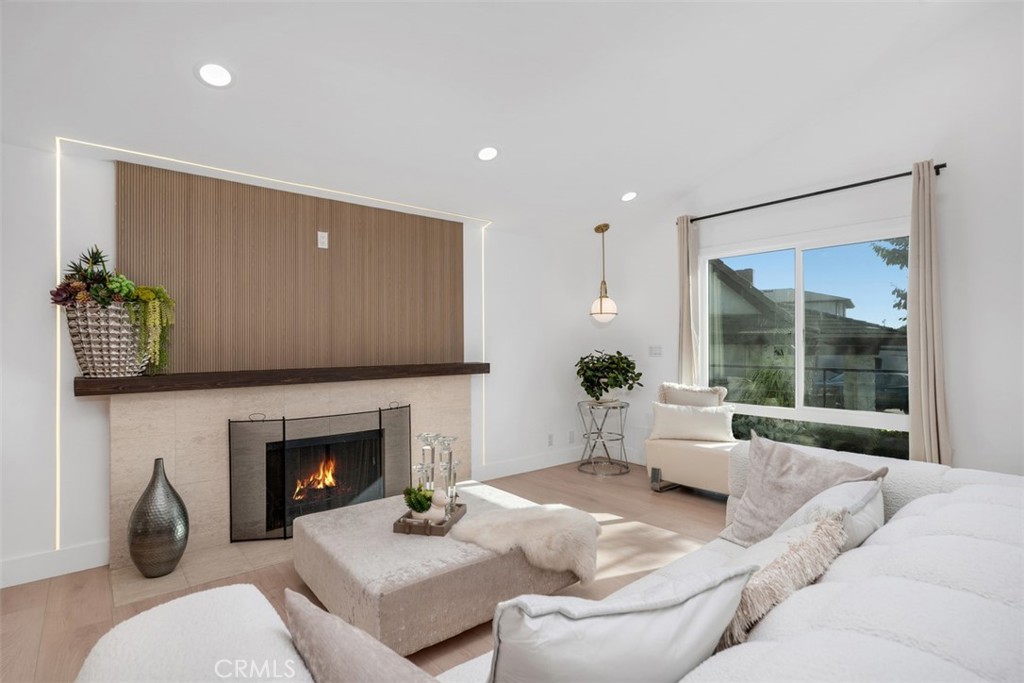 MLS #OC25261763 image #3