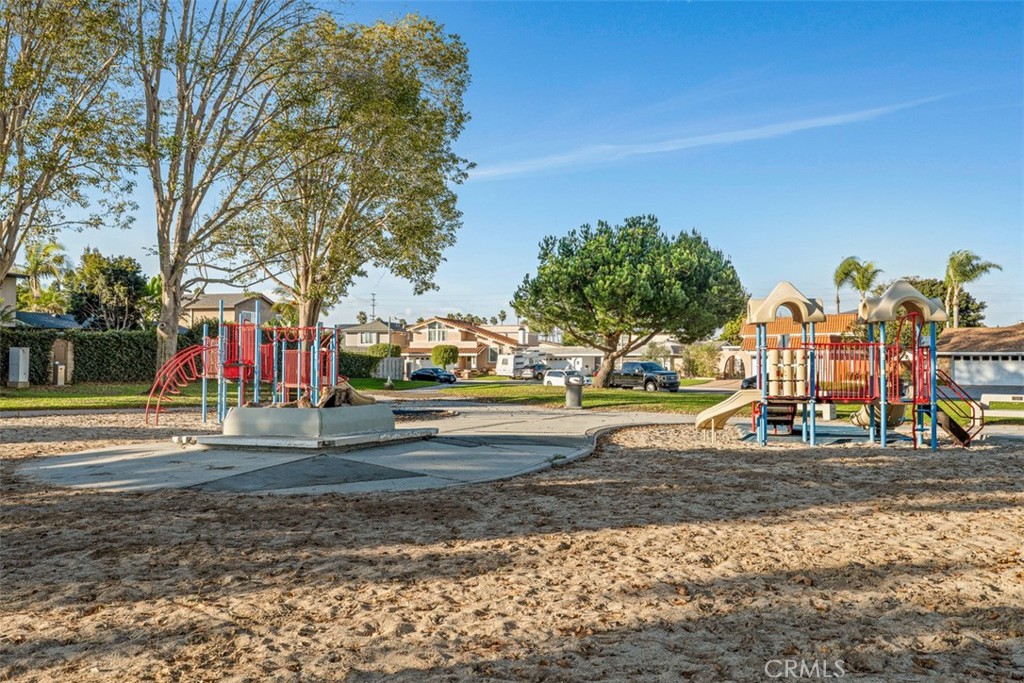 MLS #OC25261763 image #31