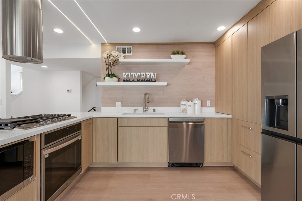 MLS #OC25261763 image #8