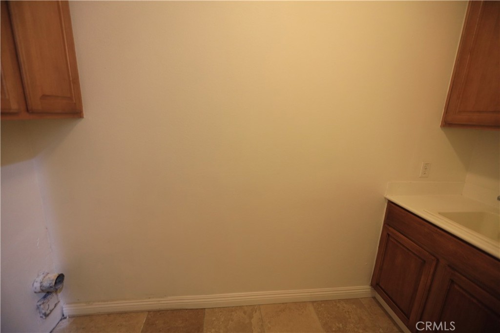 MLS #OC25261792 image #1