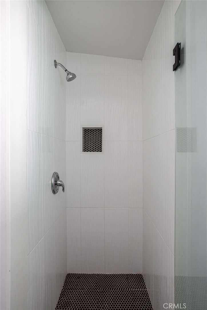 MLS #OC25261798 image #36