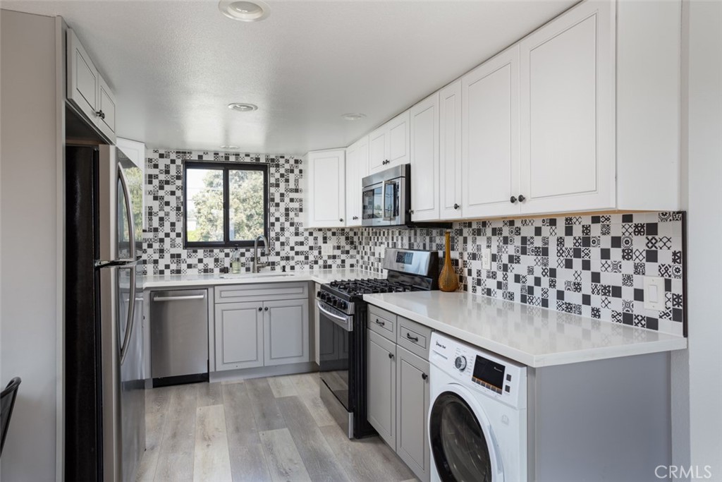 MLS #OC25261798 image #47