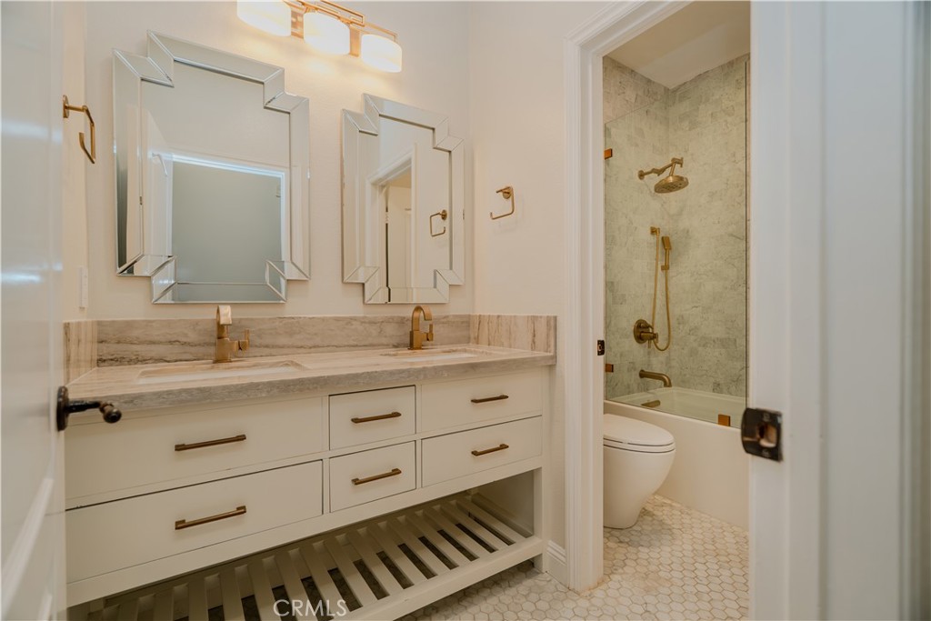 MLS #OC25261800 image #17