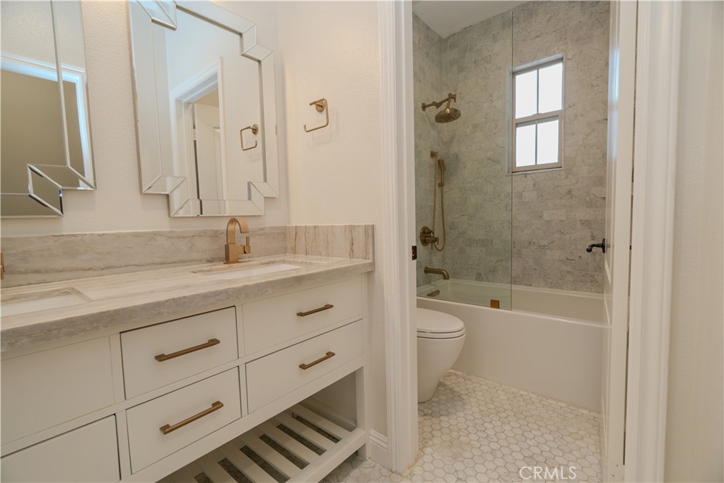 MLS #OC25261800 image #18