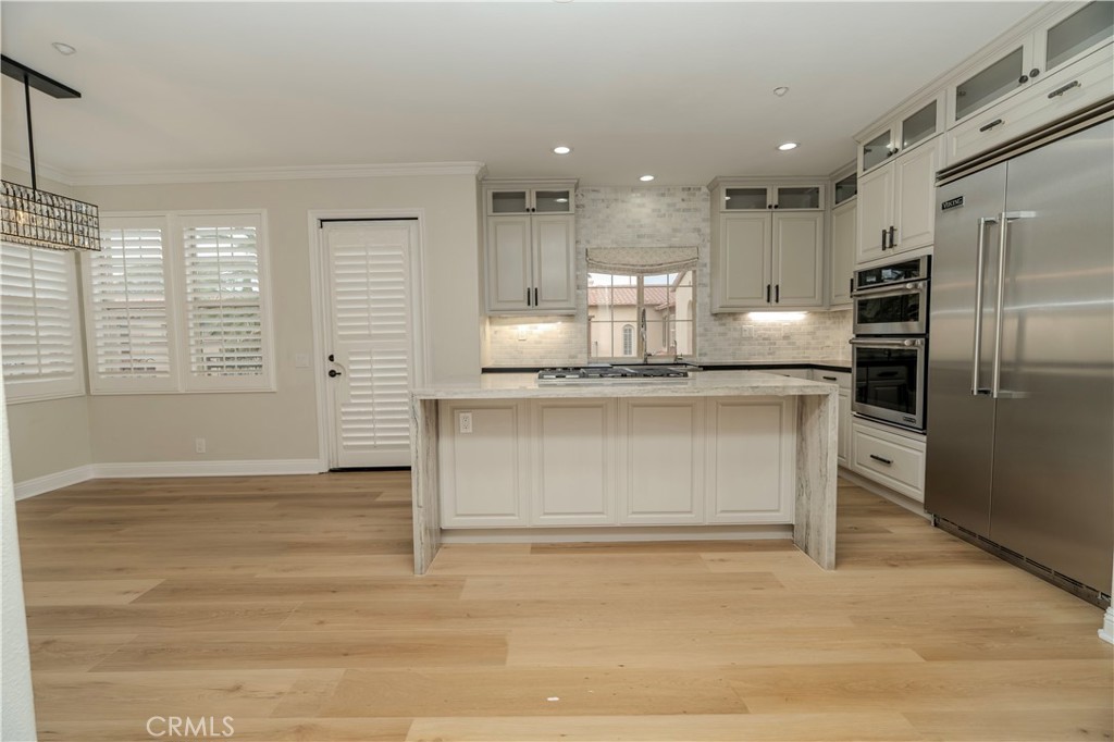 MLS #OC25261800 image #3