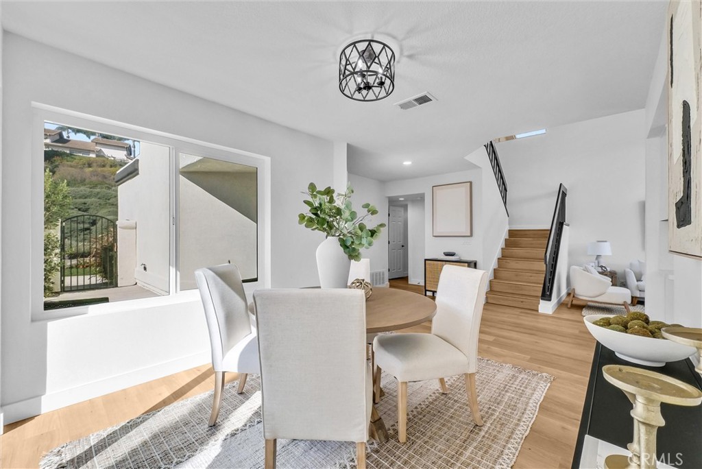 MLS #OC25261816 image #11