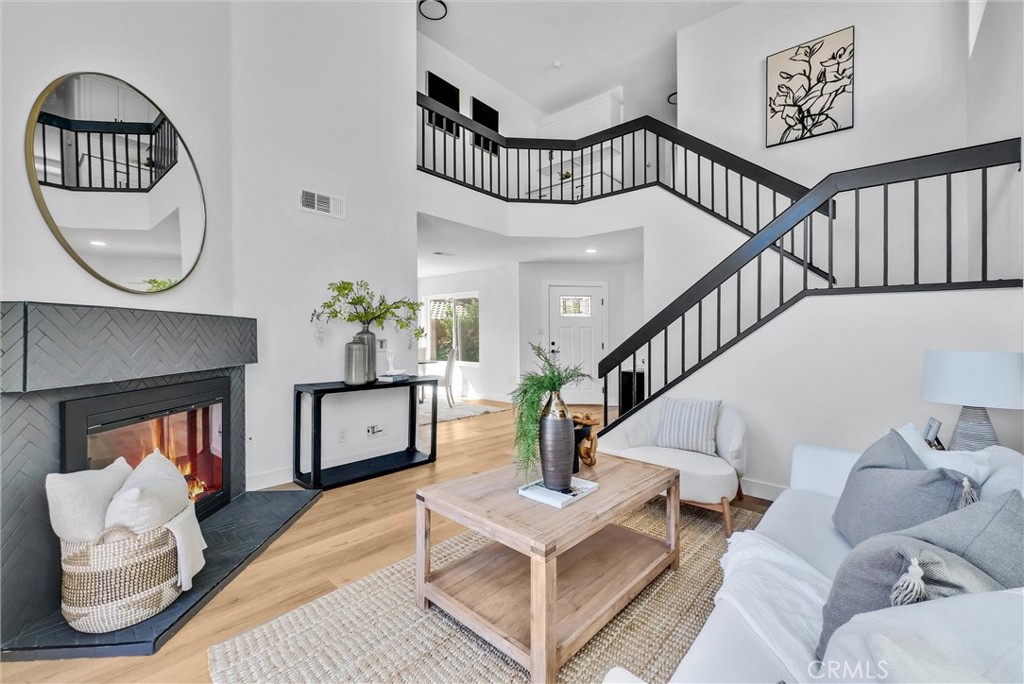 MLS #OC25261816 image #8