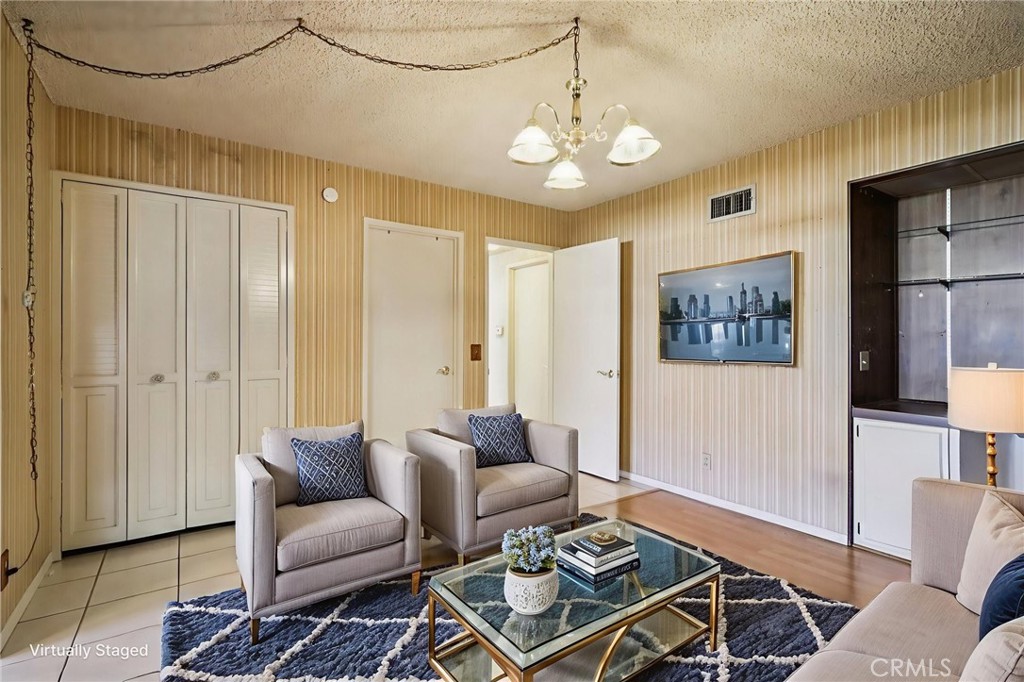 MLS #OC25261845 image #5