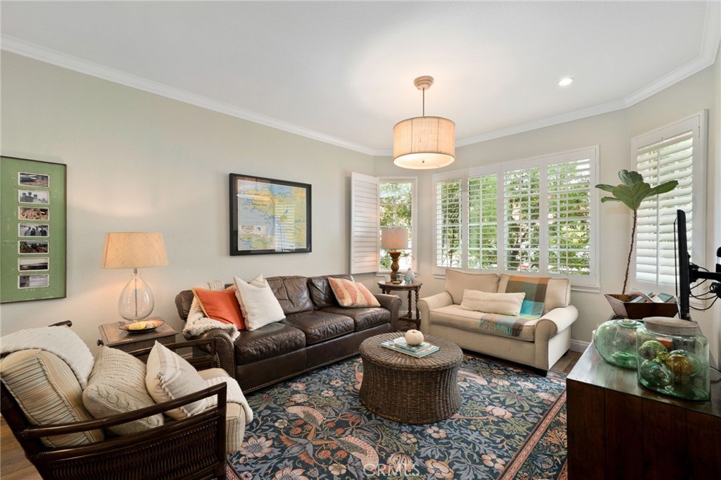 MLS #OC25261848 image #3