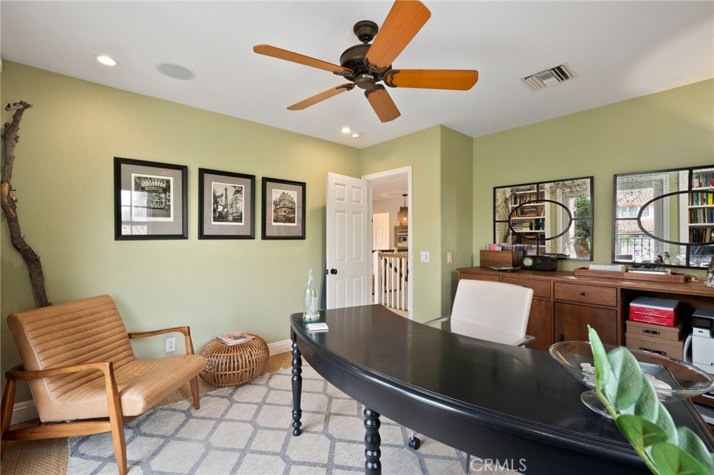 MLS #OC25261848 image #37