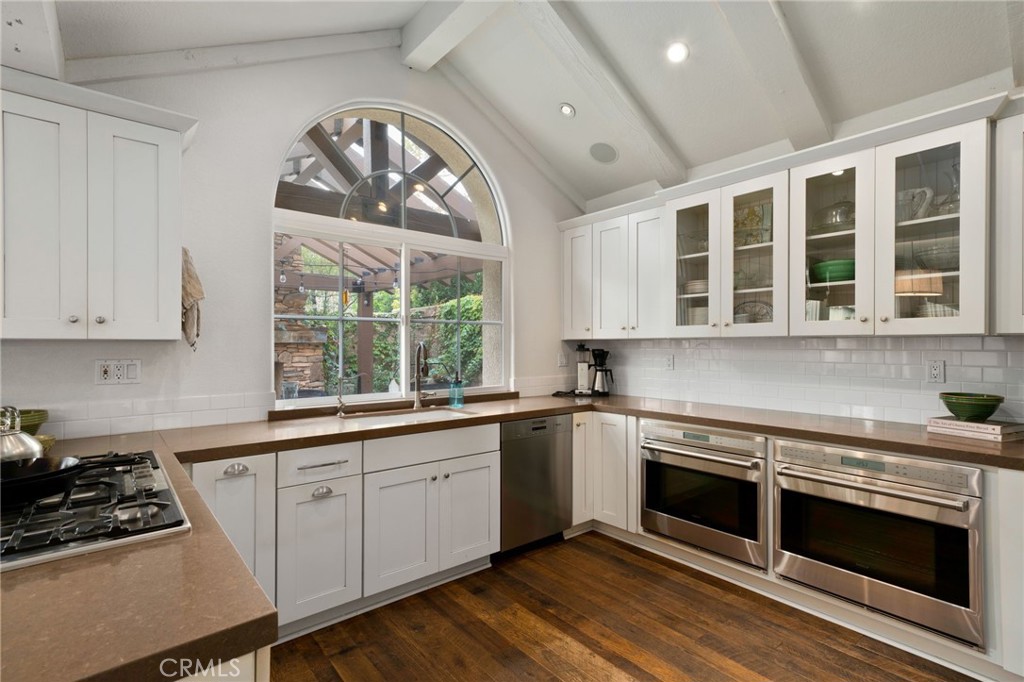 MLS #OC25261848 image #9