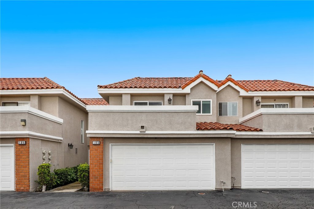 MLS #OC25261860 image #1