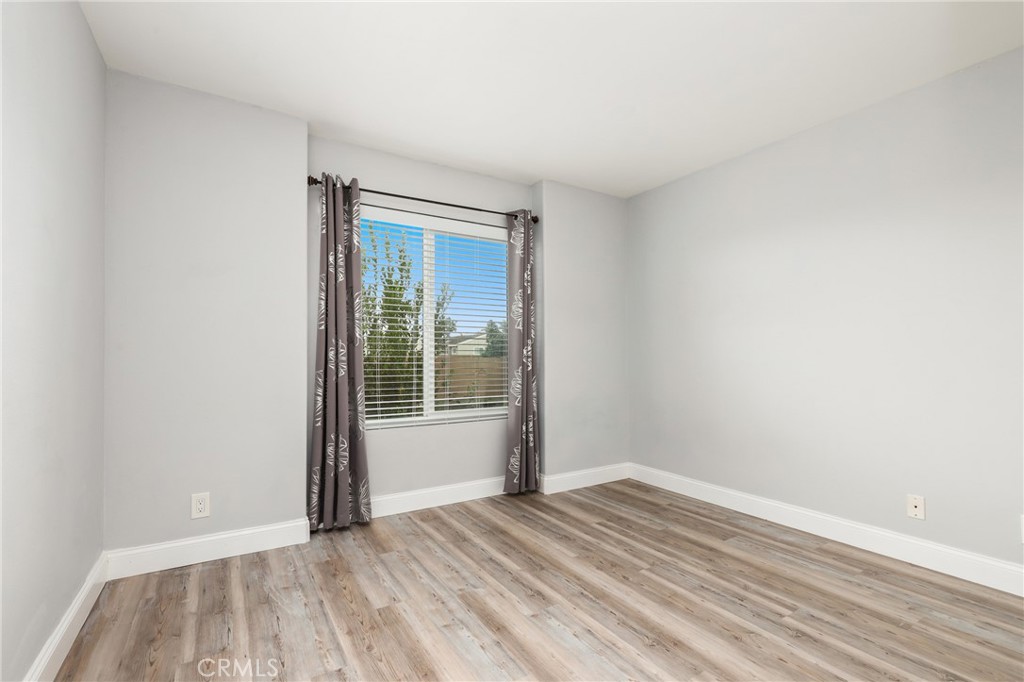 MLS #OC25261860 image #21