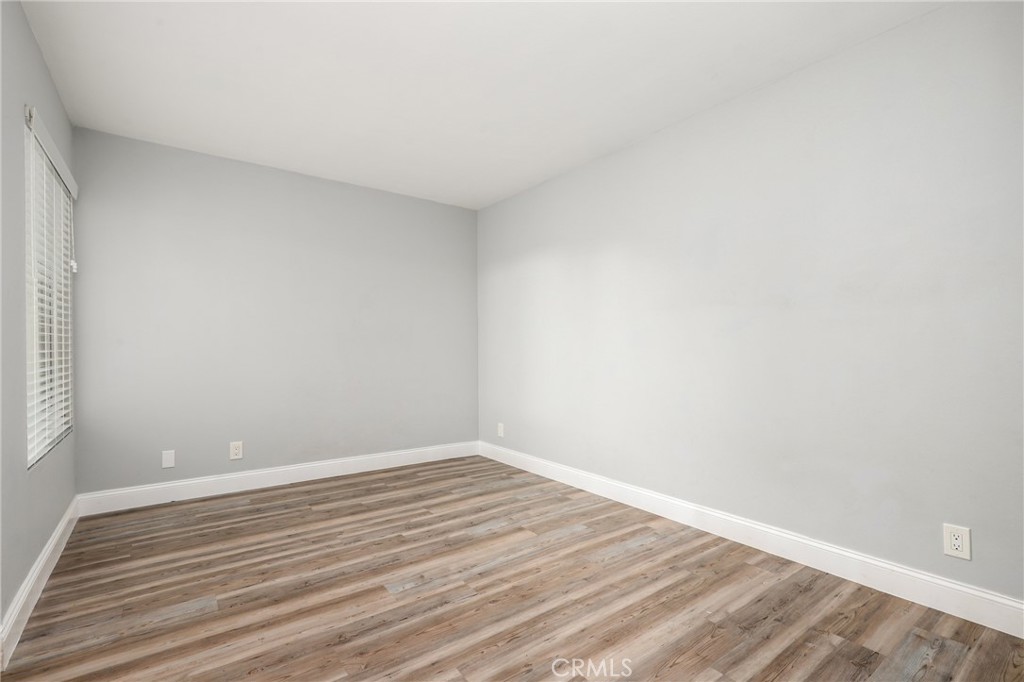 MLS #OC25261860 image #24