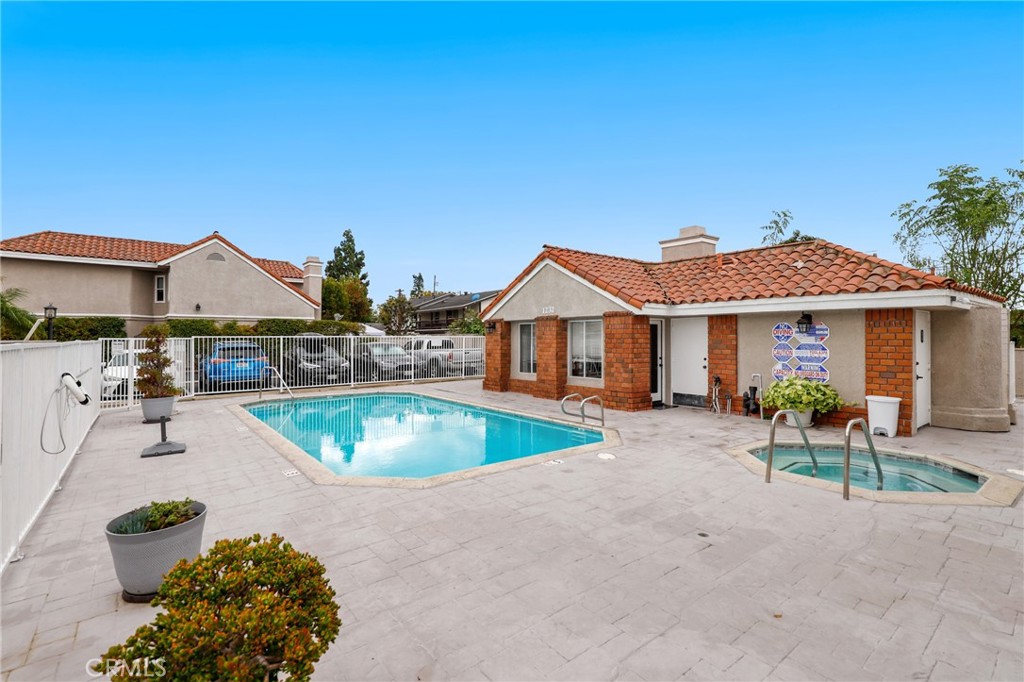 MLS #OC25261860 image #27