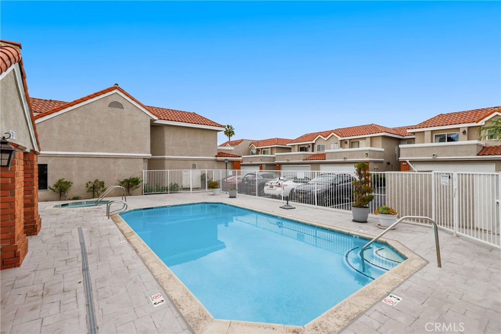 MLS #OC25261860 image #28