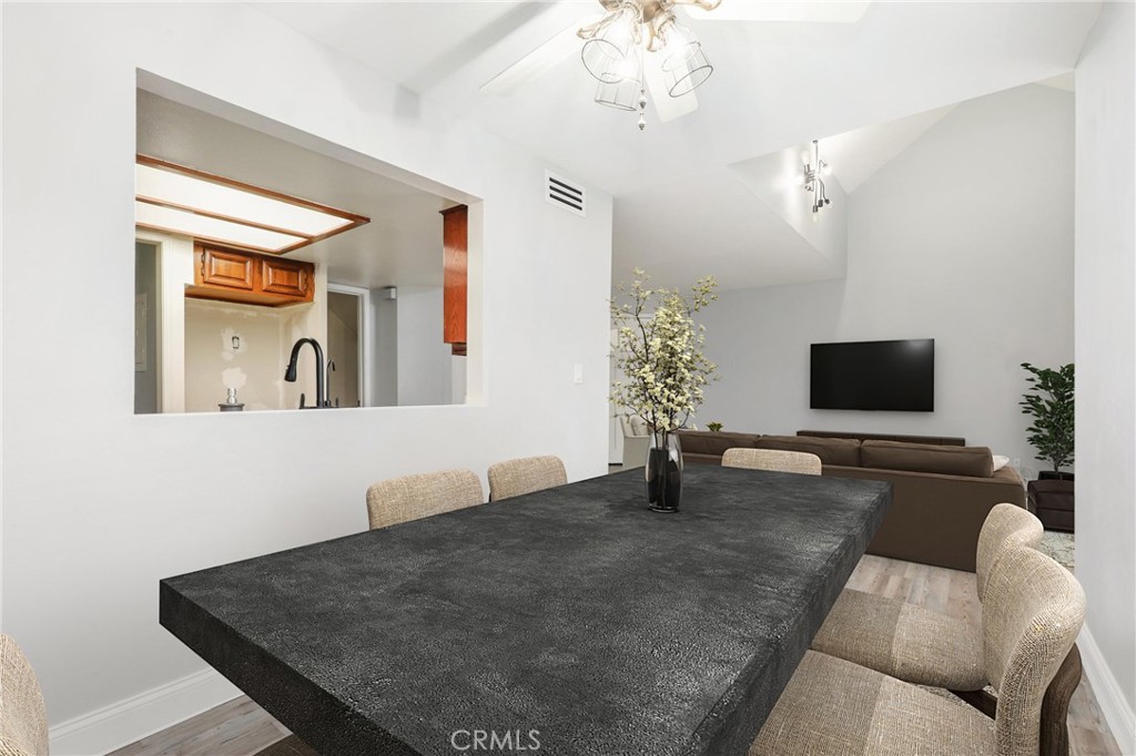 MLS #OC25261860 image #9