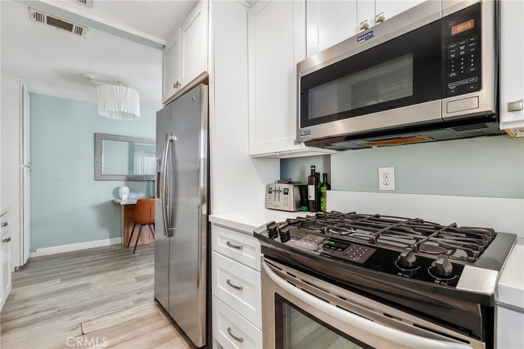 MLS #OC25261882 image #23