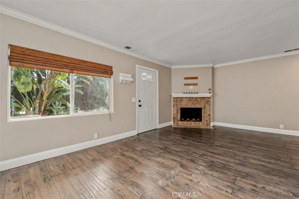 MLS #OC25261882 image #31