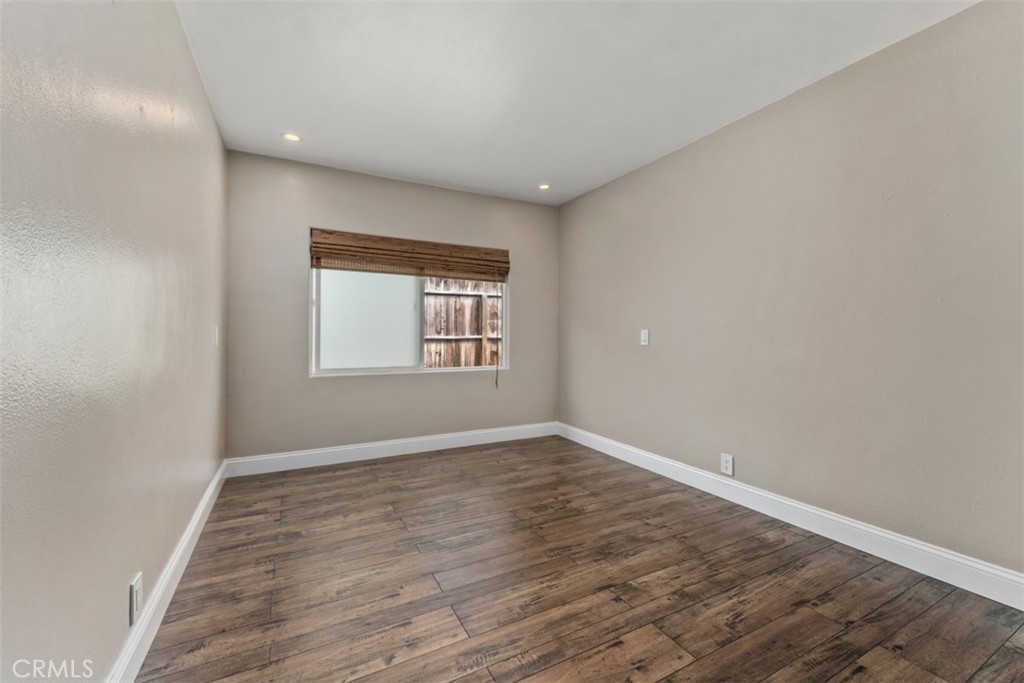 MLS #OC25261882 image #40