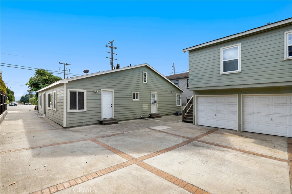 MLS #OC25261882 image #9