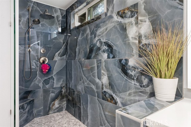 MLS #OC25261899 image #24