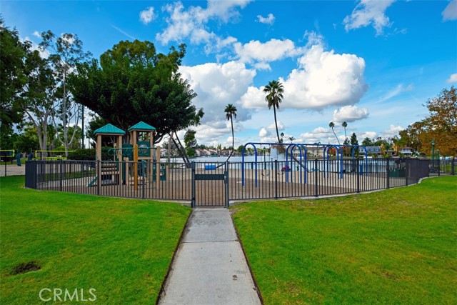 MLS #OC25261899 image #44