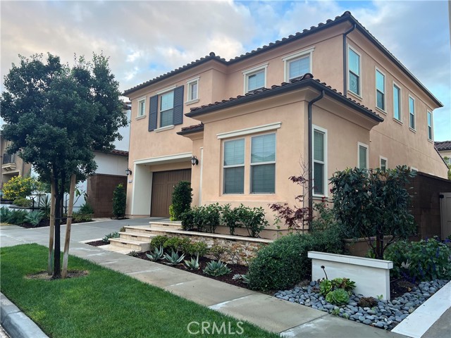 MLS #OC25261938 image #1