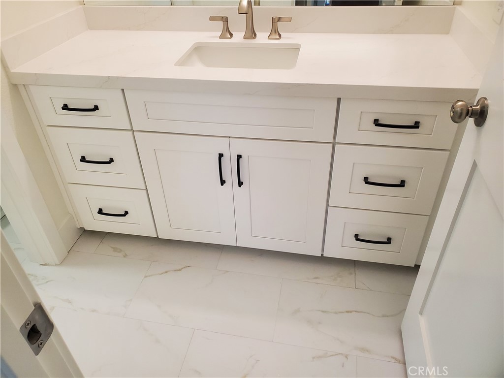 MLS #OC25261942 image #20