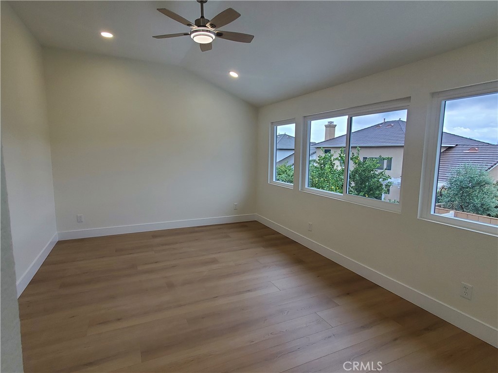 MLS #OC25261942 image #34