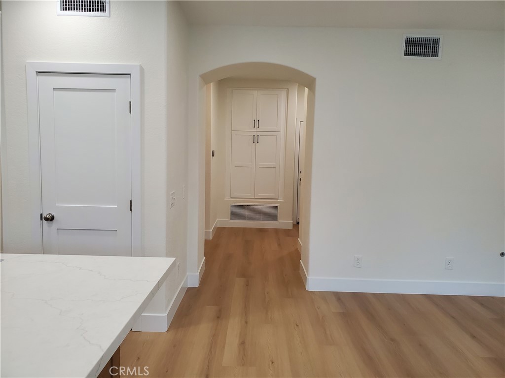 MLS #OC25261942 image #38