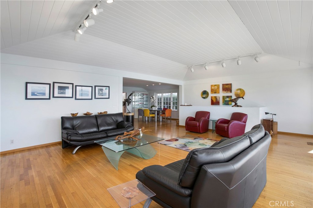 MLS #OC25261950 image #14