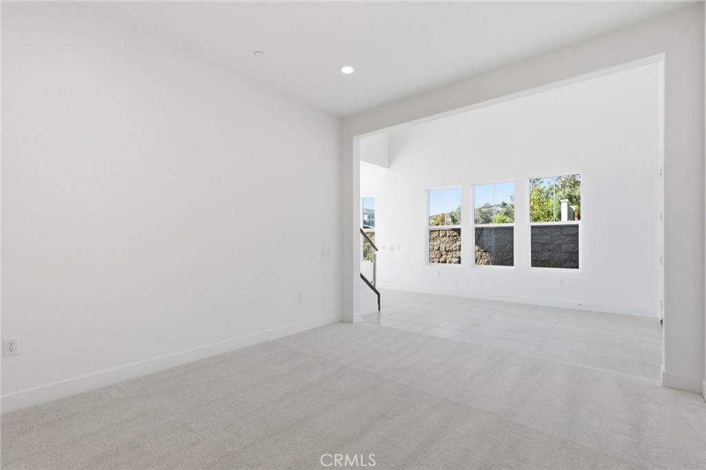 MLS #OC25261991 image #10