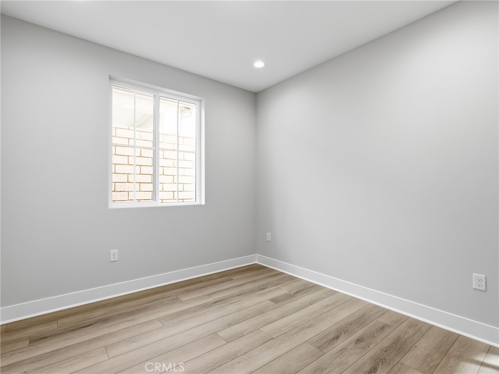 MLS #OC25261991 image #21