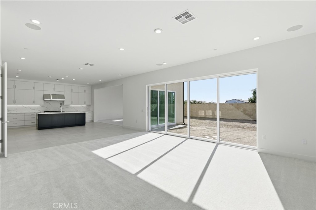 MLS #OC25261991 image #3