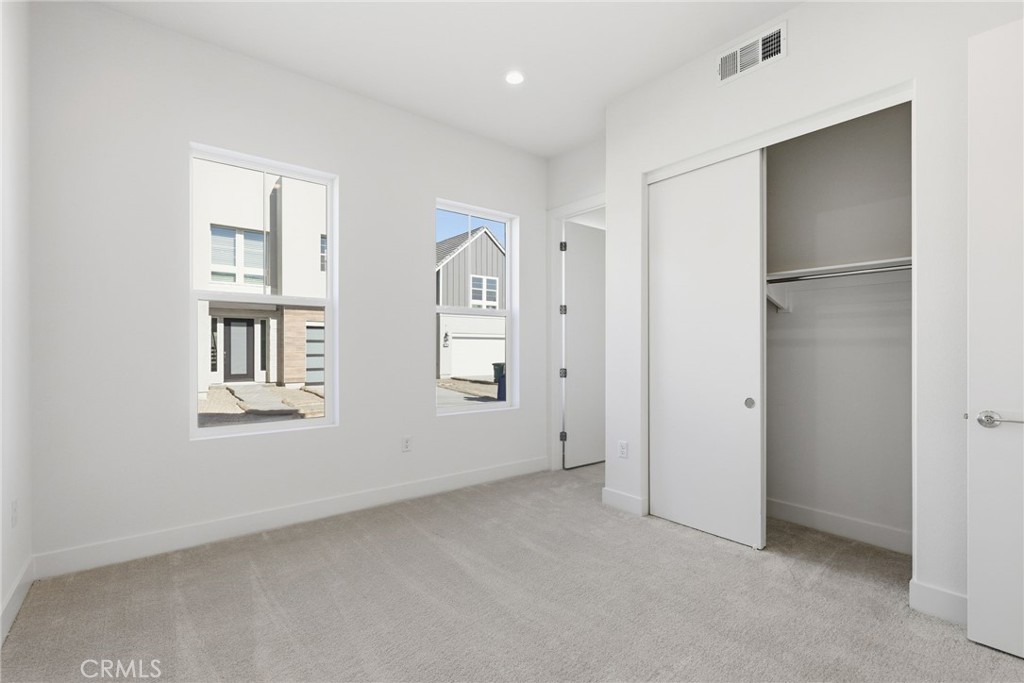 MLS #OC25261991 image #32