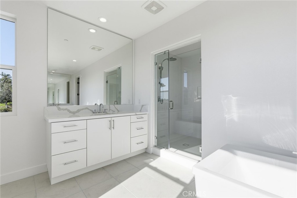 MLS #OC25261991 image #35