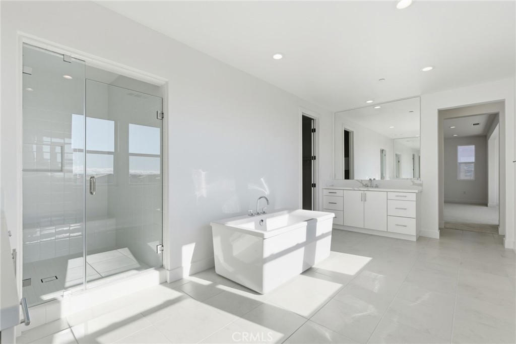 MLS #OC25261991 image #36