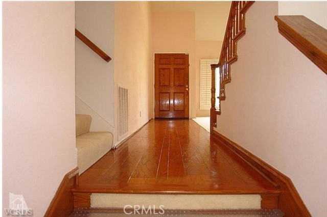 MLS #OC25262000 image #1