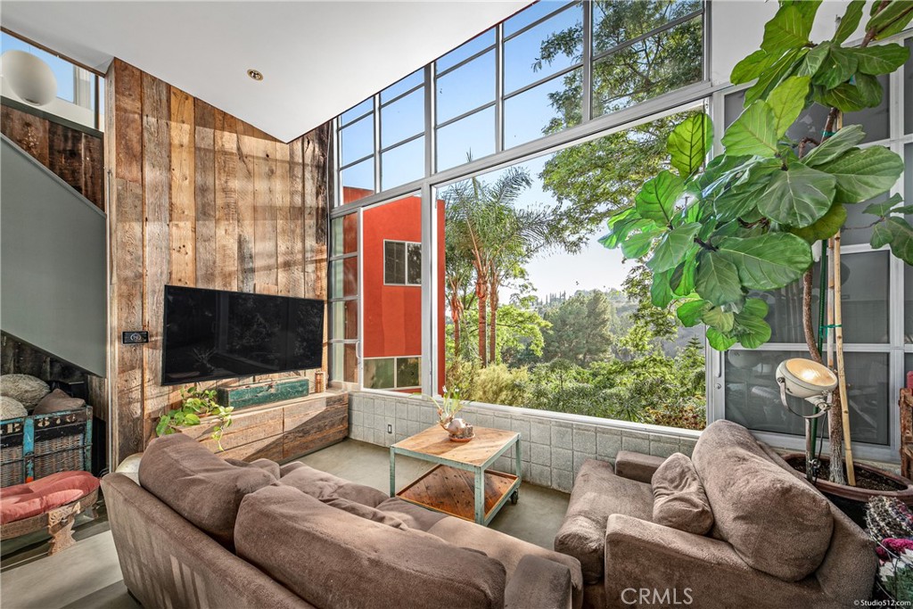 MLS #OC25262005 image #11