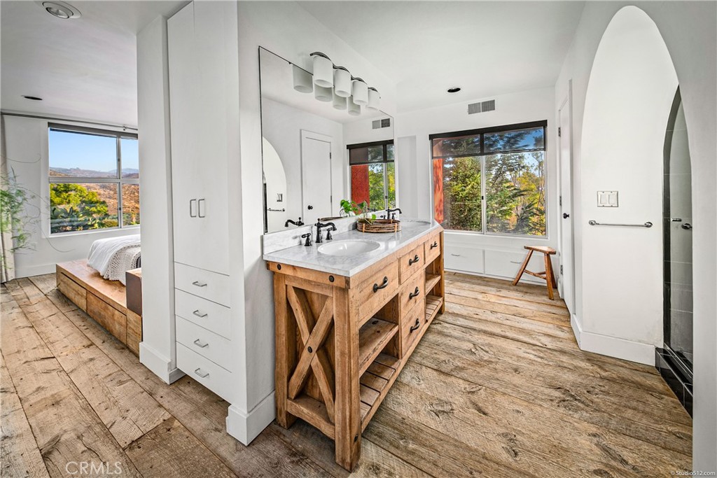 MLS #OC25262005 image #13