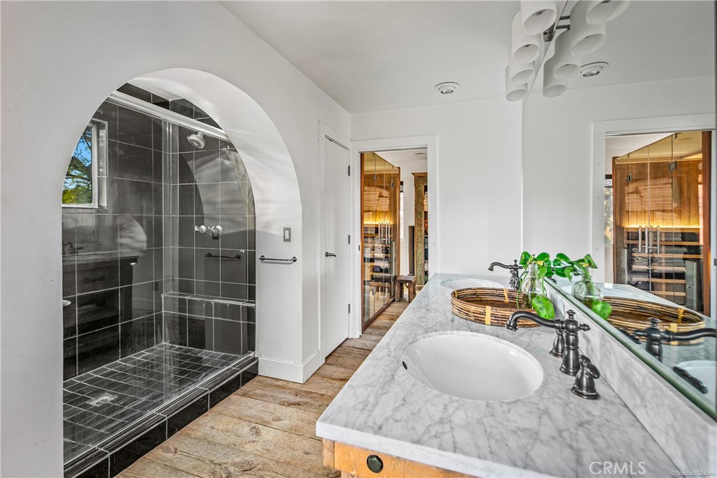 MLS #OC25262005 image #14