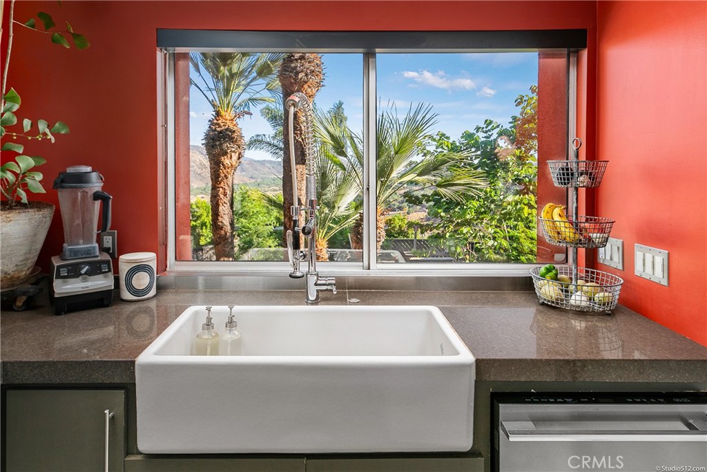 MLS #OC25262005 image #5