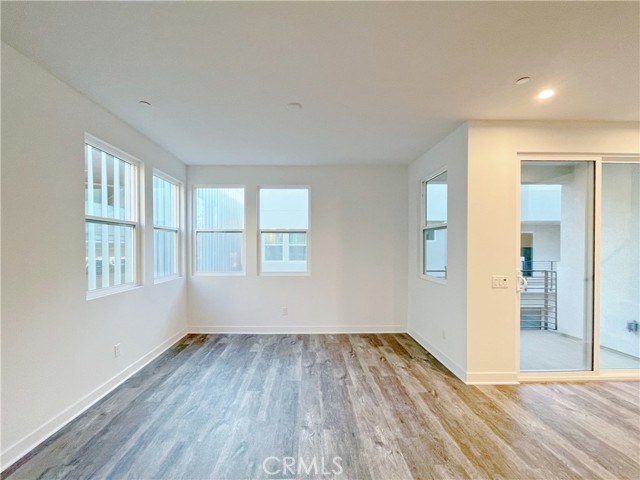 MLS #OC25262065 image #4