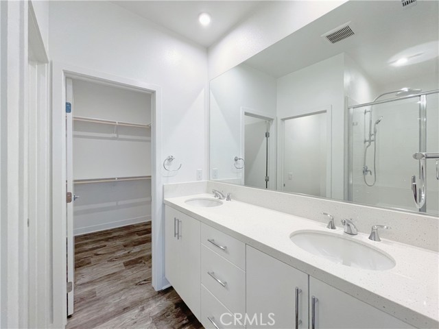 MLS #OC25262065 image #8