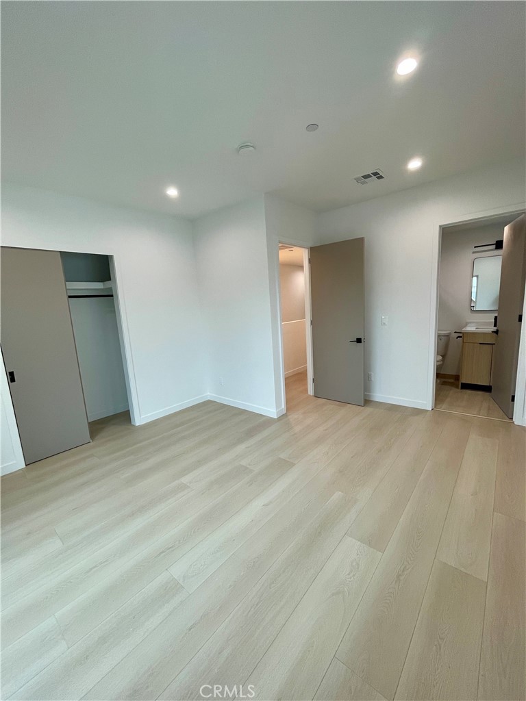 MLS #OC25262066 image #11