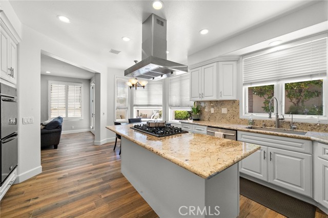 MLS #OC25262120 image #15