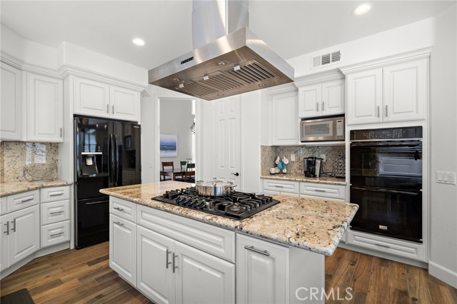 MLS #OC25262120 image #18